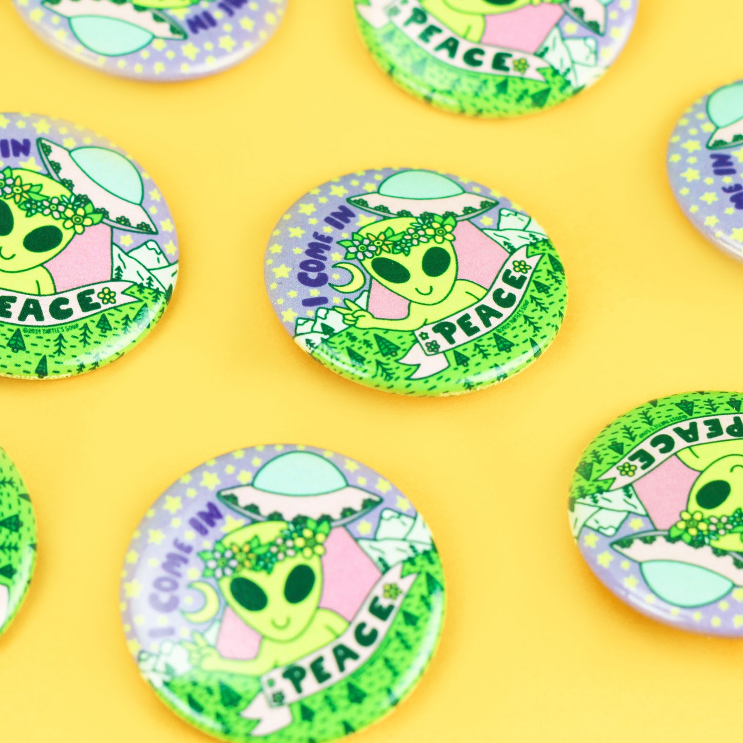 Come-In-Peace-Alien-Abduction-Turtles-Soup-Pinback-Button
